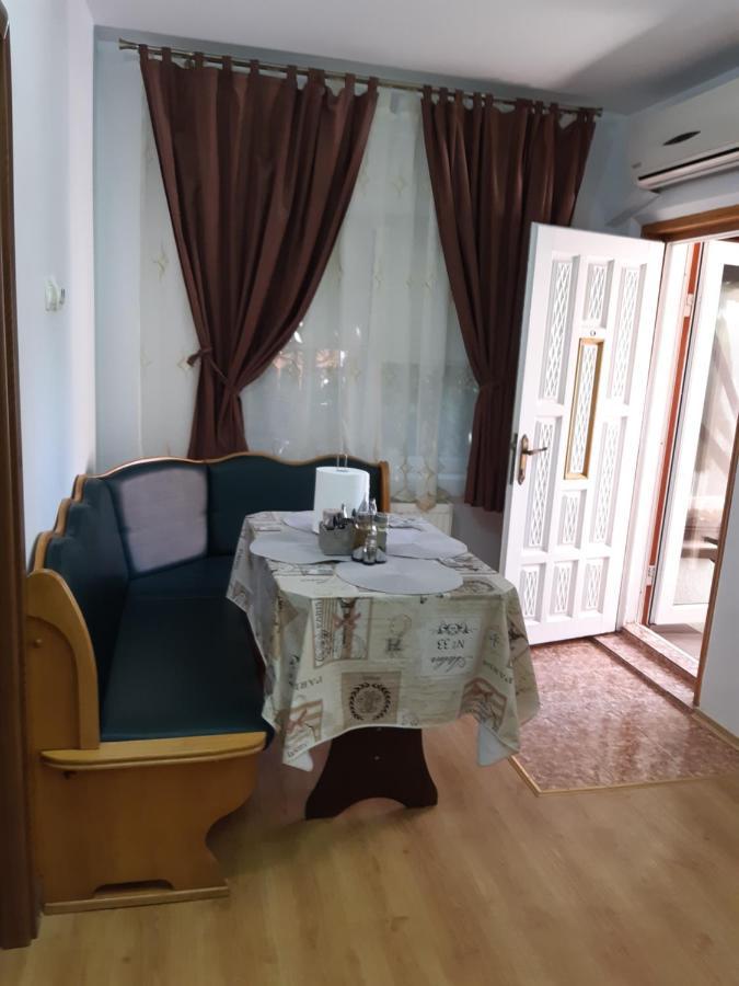 Casa Silvia Apartment Constanta Exterior photo
