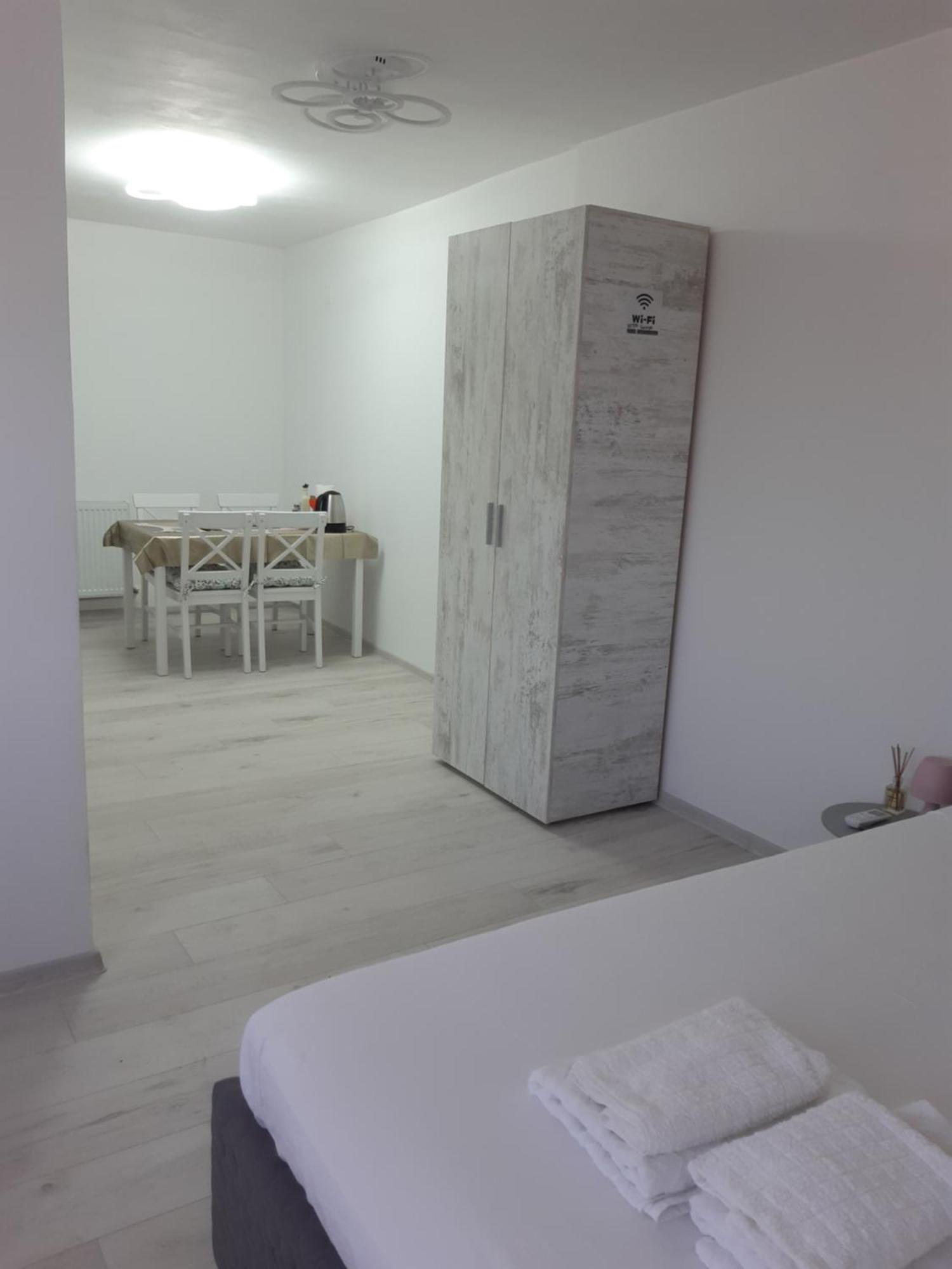 Casa Silvia Apartment Constanta Exterior photo